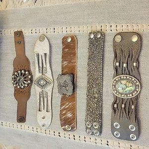 5 leather snap bracelete